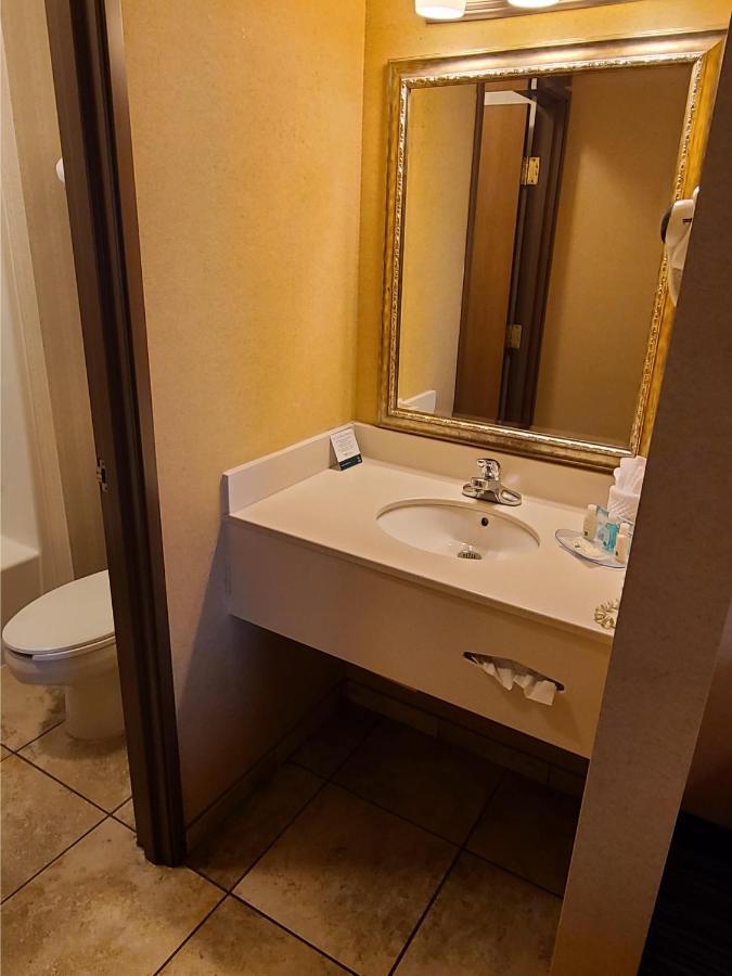 Quality Inn & Suites Wellington - Fort Collins Luaran gambar