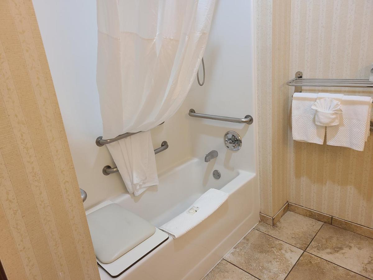 Quality Inn & Suites Wellington - Fort Collins Luaran gambar