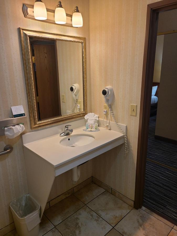 Quality Inn & Suites Wellington - Fort Collins Luaran gambar